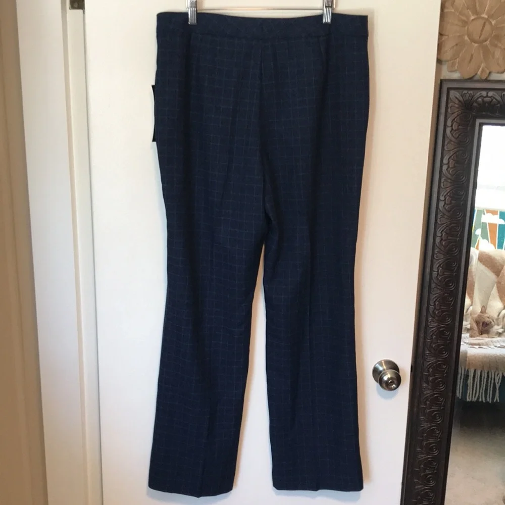 NEW Le‎ Suit Celeste Multi Dress Pant. 12
